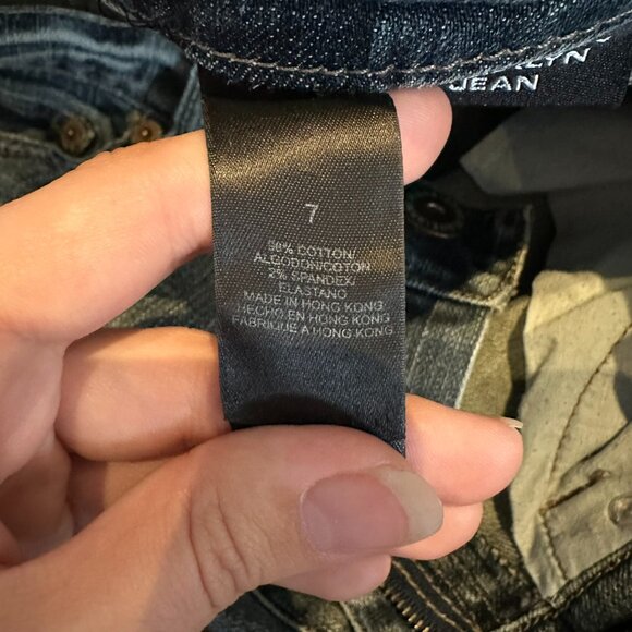 straight cut dkny jeans - Picture 3 of 4